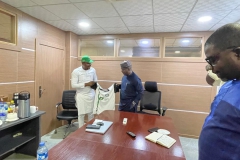 Partnership-Gift-Presentation